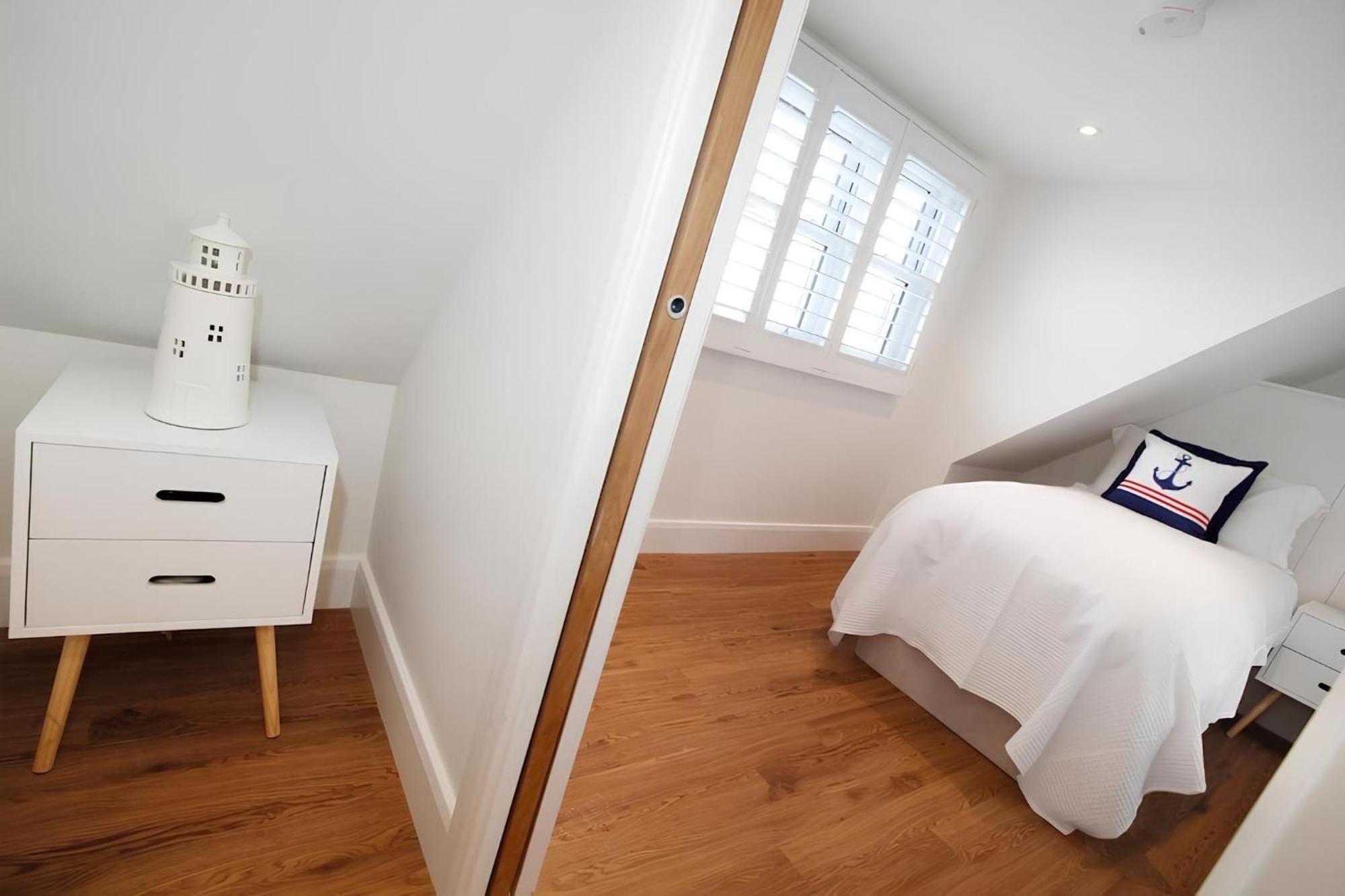 Tucked Away, Beach Access Sleeps 4 The Mumbles Exterior foto